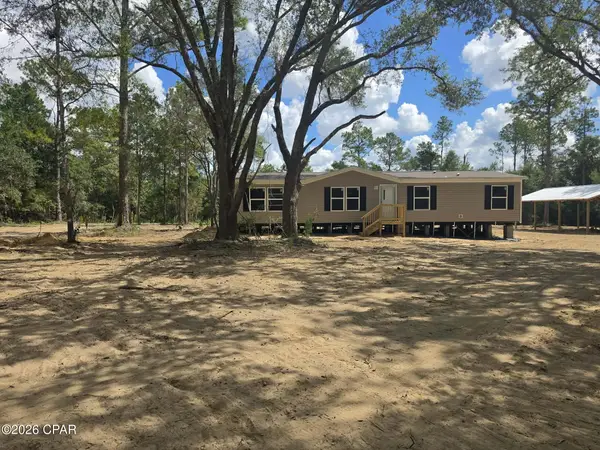 570 Apalachicola Avenue, Alford, FL 32420