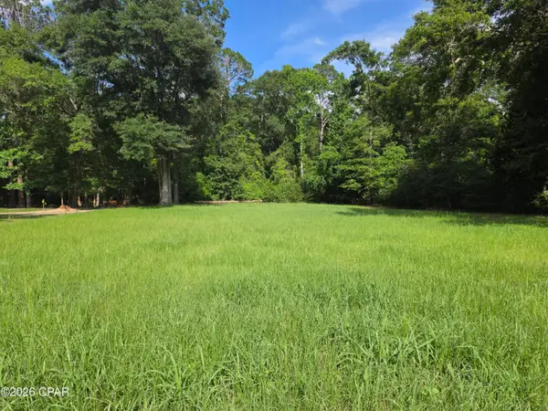 000 S 8th Street, Chipley, FL 32428