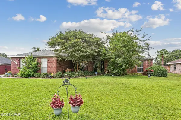 7432 Brewster Street, Navarre, FL 32566