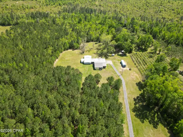 2527 Frost Lane, Chipley, FL 32428
