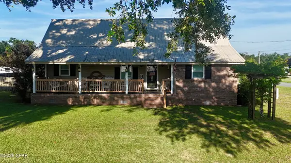 2034 Main Street, Grand Ridge, FL 32442