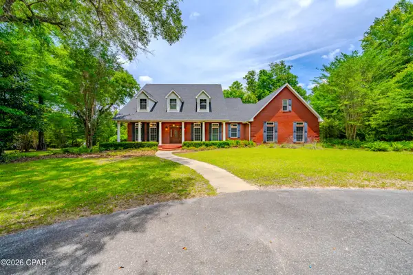 5130 Lake Bluff Circle, Marianna, FL 32446