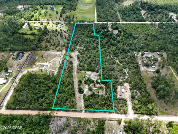 19511 Ross Road, Fountain, FL 32438