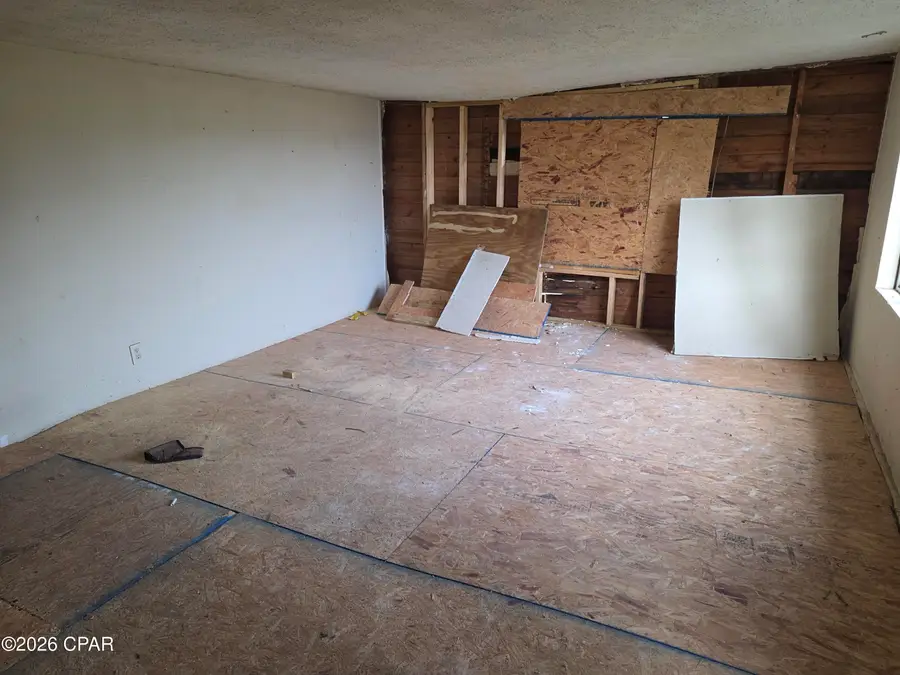 1352 Watts Avenue, Chipley, FL 32428 - #2