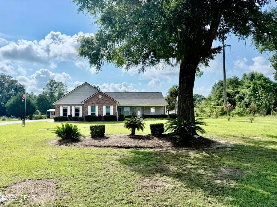 2816 Jackson Bluff Road, Marianna, FL 32446 - #2