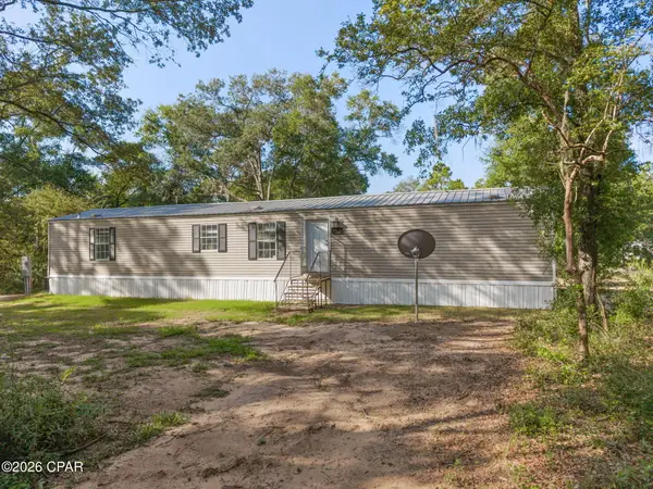 3382 Lakeshore Drive, Chipley, FL 32428
