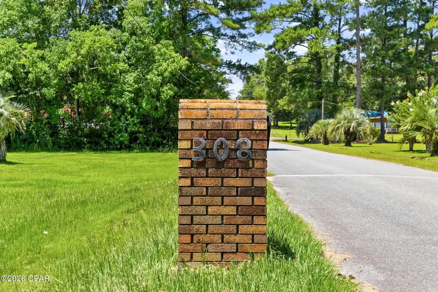 308 E Michigan Avenue, Bonifay, FL 32425 - #3
