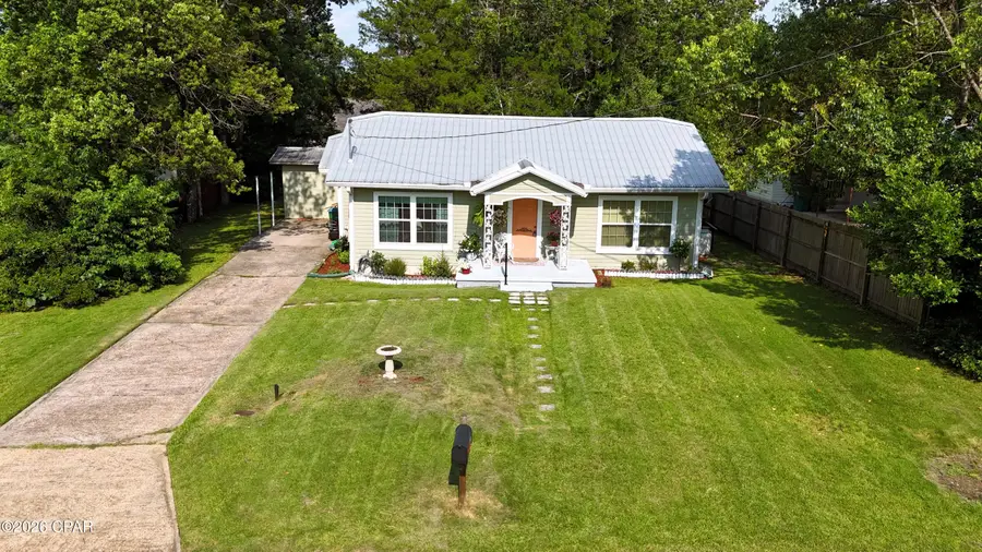 608 Hamlin Street, Bonifay, FL 32425 - #2