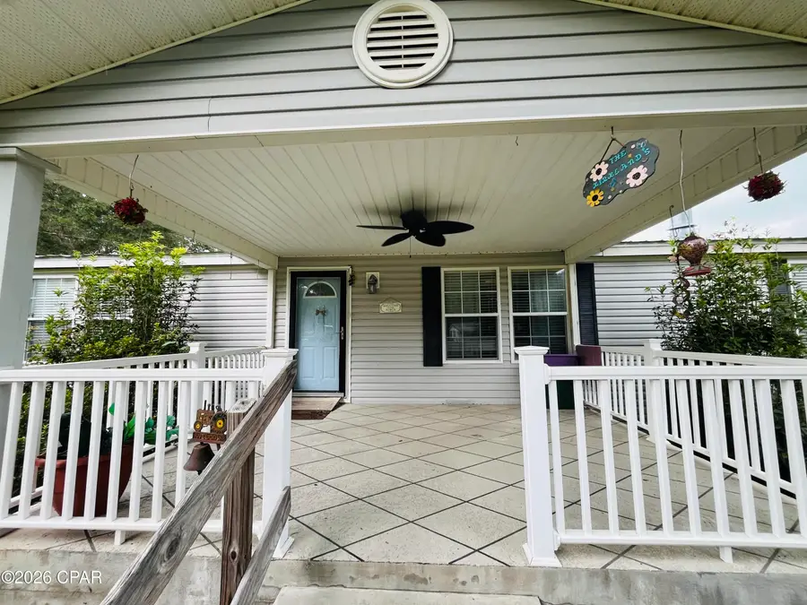 1861 Oak Ridge Avenue, Grand Ridge, FL 32442 - #2
