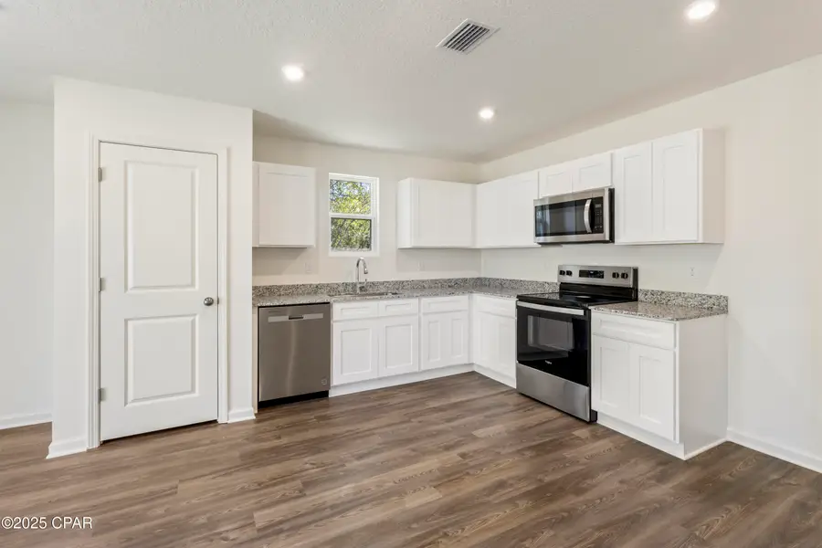 2307 Shenandoah Boulevard, Chipley, FL 32428 - #3