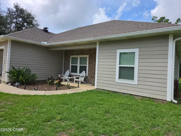 3445 Cardinal Place, Chipley, FL 32428