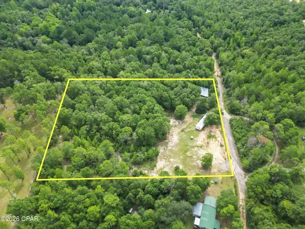 1838 Pettis Road, Chipley, FL 32428