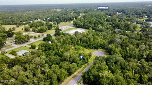 113 Little River Circle, Wewahitchka, FL 32465