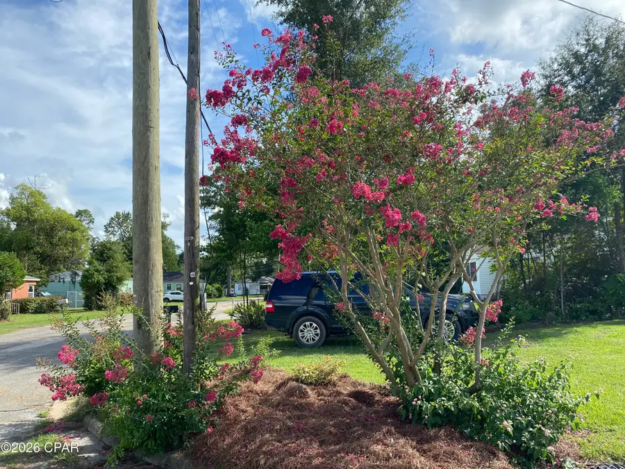 3011 2nd Street, Marianna, FL 32446 - #2
