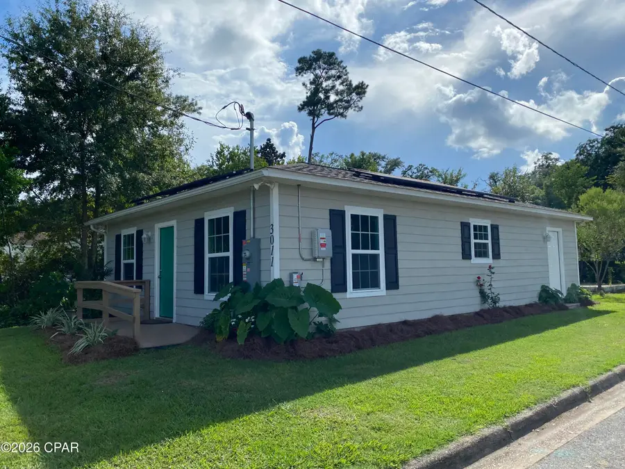 3011 2nd Street, Marianna, FL 32446 - #3