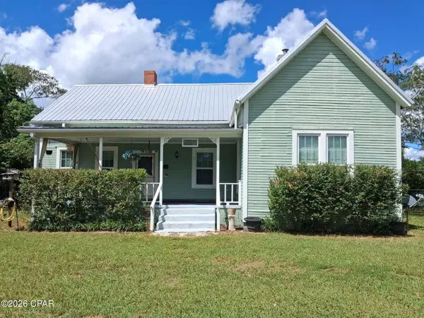 4404 Putnam Street, Marianna, FL 32446