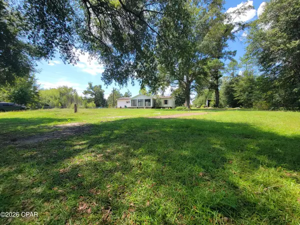2365 Lawrence Road, Marianna, FL 32446