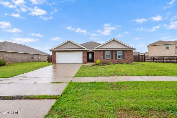 140 Spikes Circle, Southport, FL 32409
