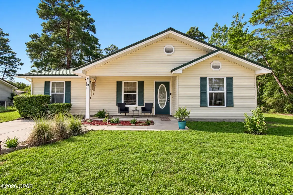 605 W Violet Lane, Defuniak Springs, FL 32433 - #1