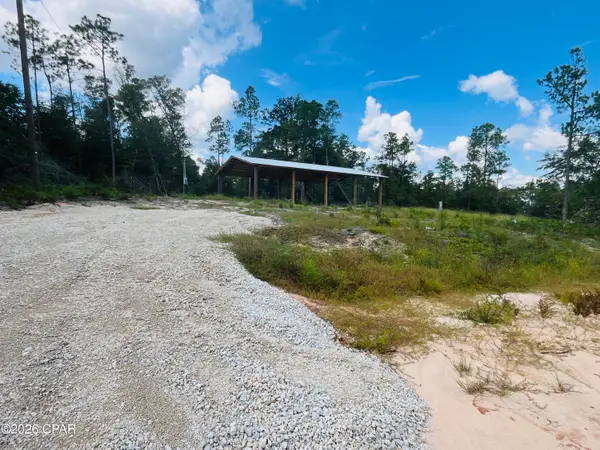 1016 Noble Circle, Alford, FL 32420