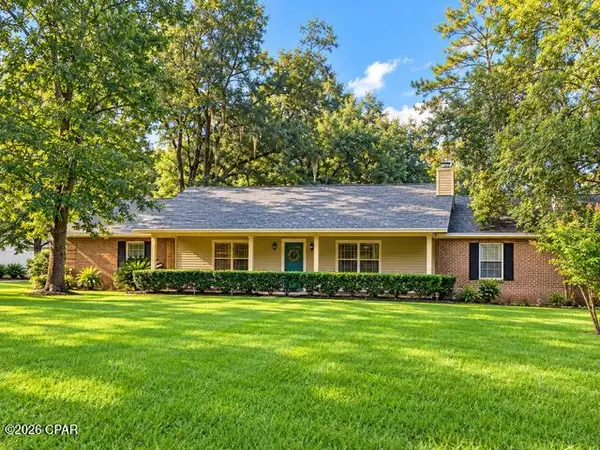 4662 The Oaks Drive, Marianna, FL 32446
