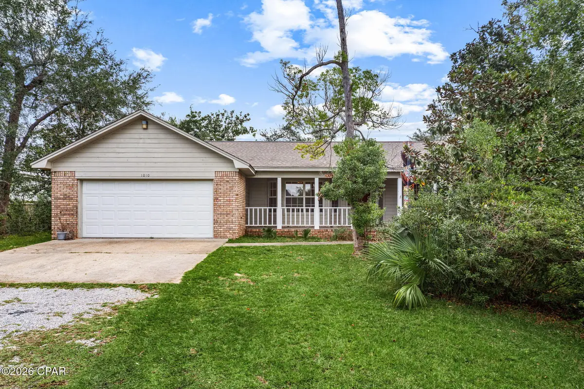 1010 E 8th Street, Lynn Haven, FL 32444 - #1