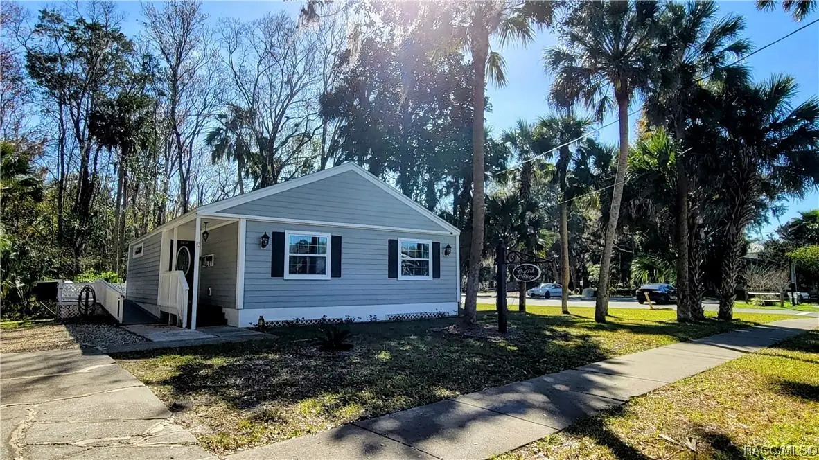 110 NE Crystal Street, Crystal River, FL 34428 - #1