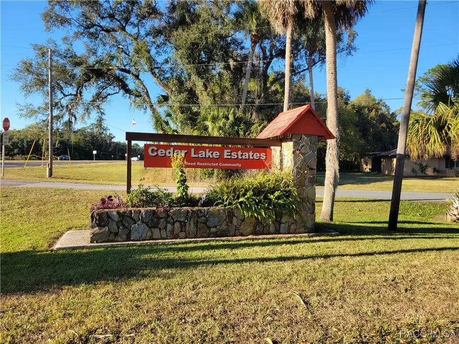 5708 N Brookgreen Drive, Crystal River, FL 34428 - Image #2