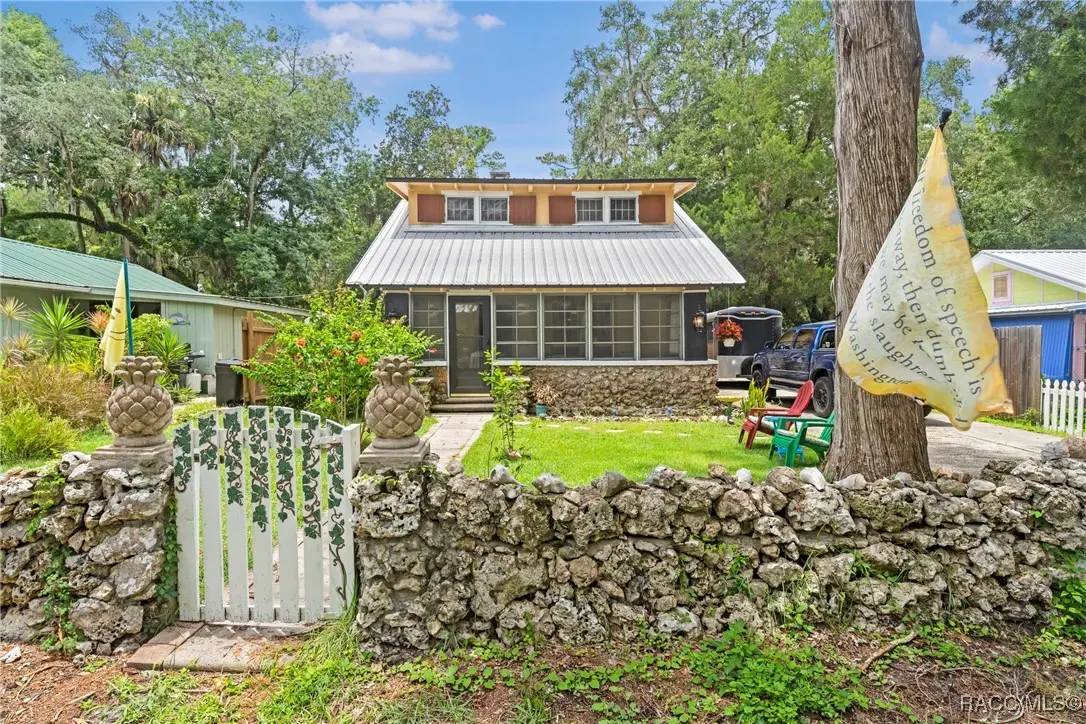 11 62nd Street, Yankeetown, FL 34498 - #1