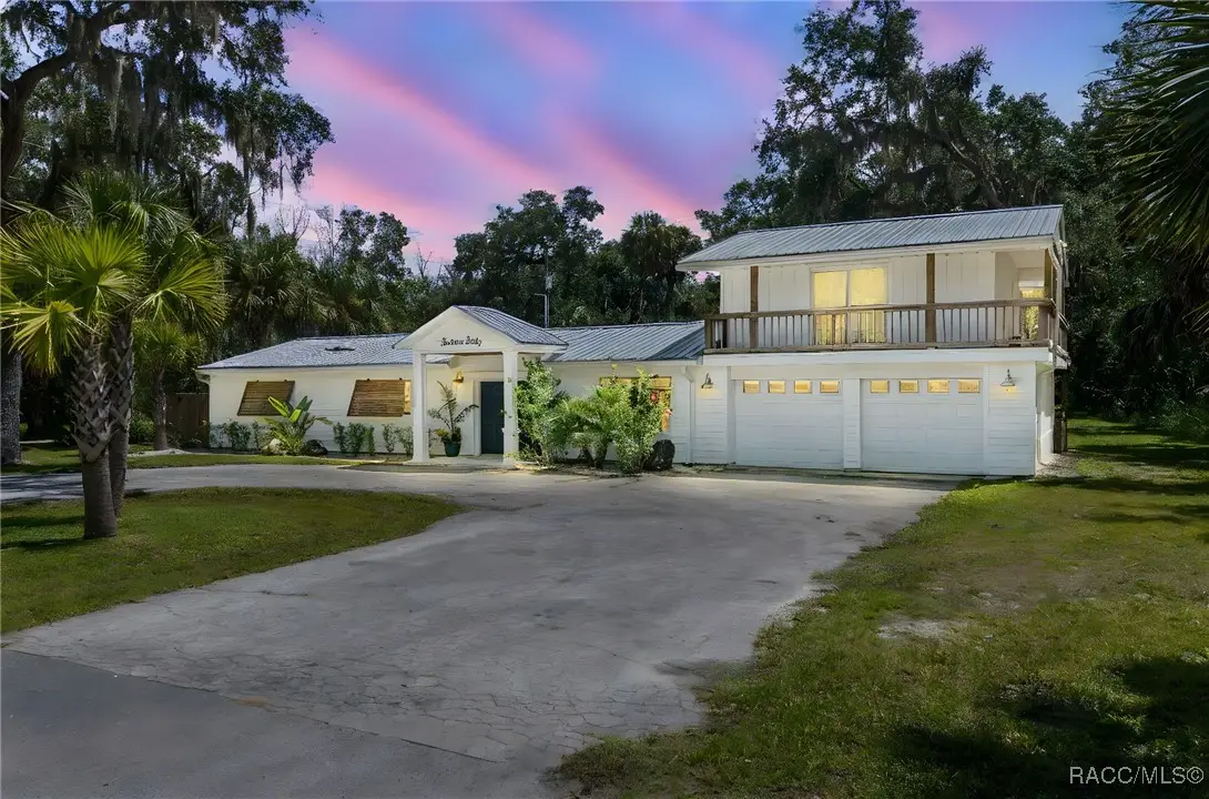 1660 NW 19th Street, Crystal River, FL 34428 - Image #1