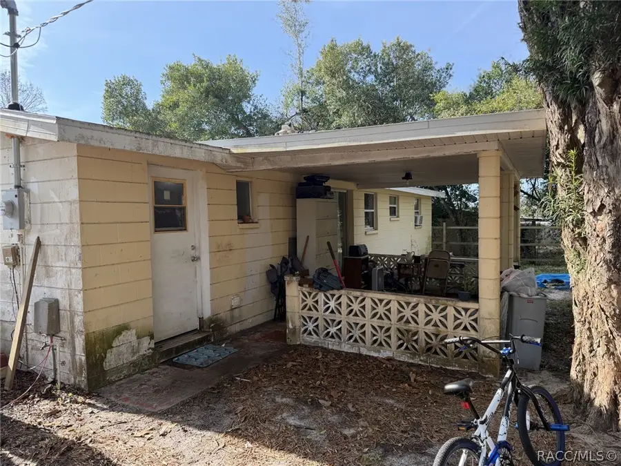 16 N Jackson Street, Beverly Hills, FL 34465 - #2