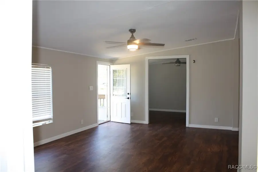 6894 W Vanaman Court, Crystal River, FL 34429 - Image #2