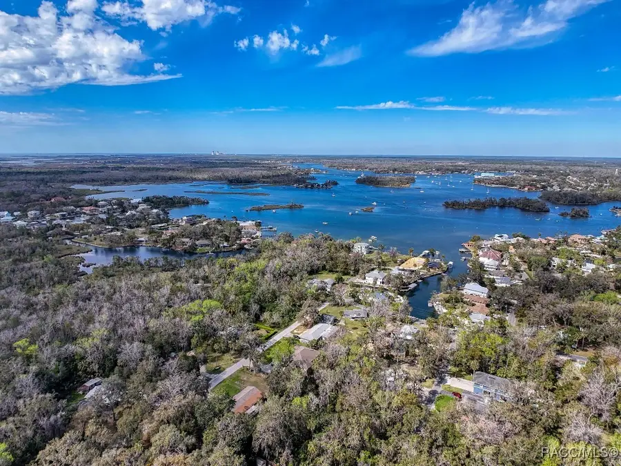 909 N Appalachian Terrace, Crystal River, FL 34429 - Image #2