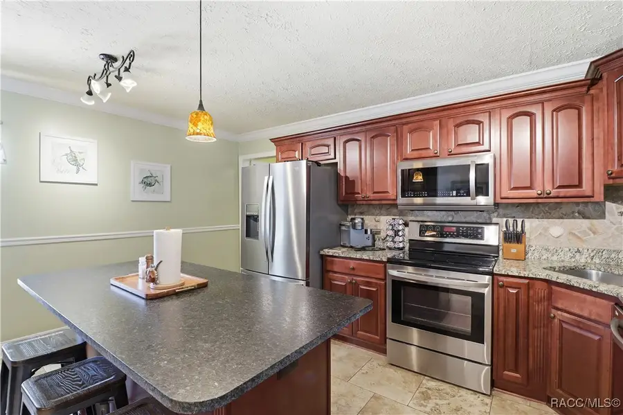105 SE 2nd Place, Crystal River, FL 34429 - Image #3