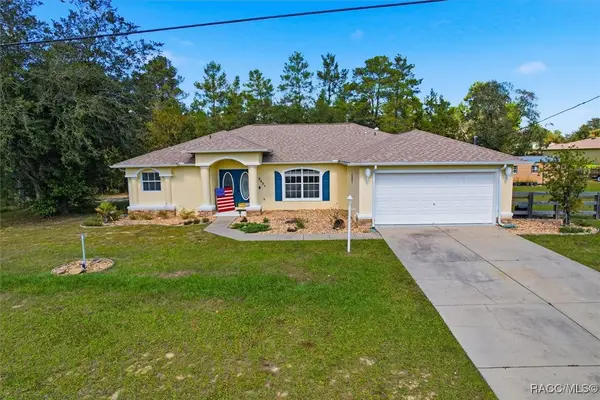 2421 & 2409 W Paragon Lane, Citrus Springs, FL 34434