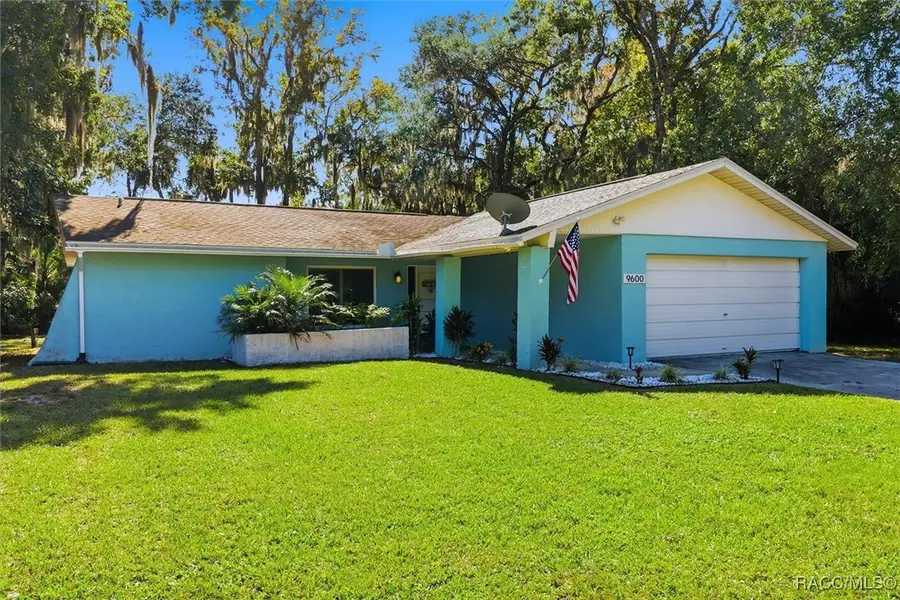 9600 W Plantation Lane, Crystal River, FL 34429 - Image #2