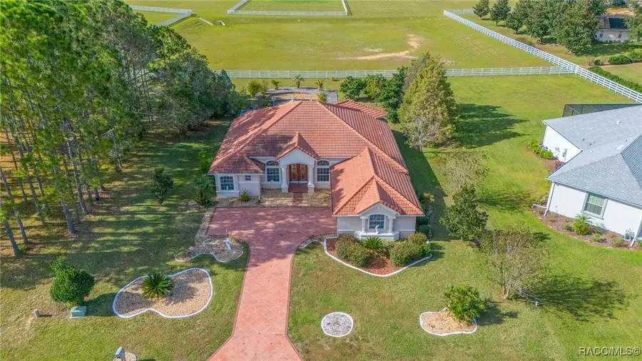 1417 E Seattle Slew Circle, Inverness, FL 34453 - Image #2