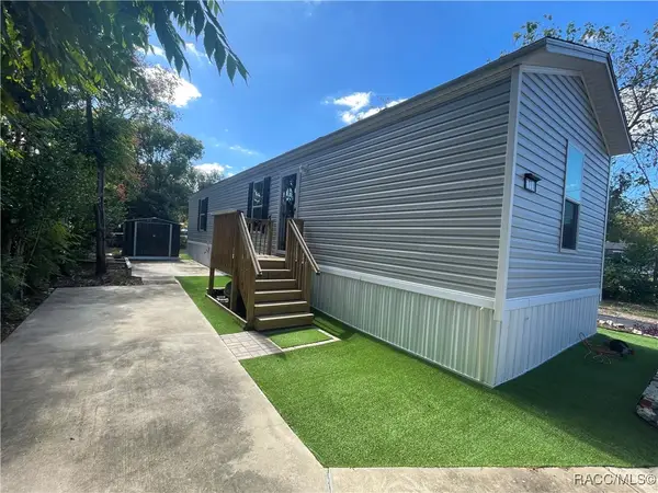 5284 W Atlanta Lane, Dunnellon, FL 34433