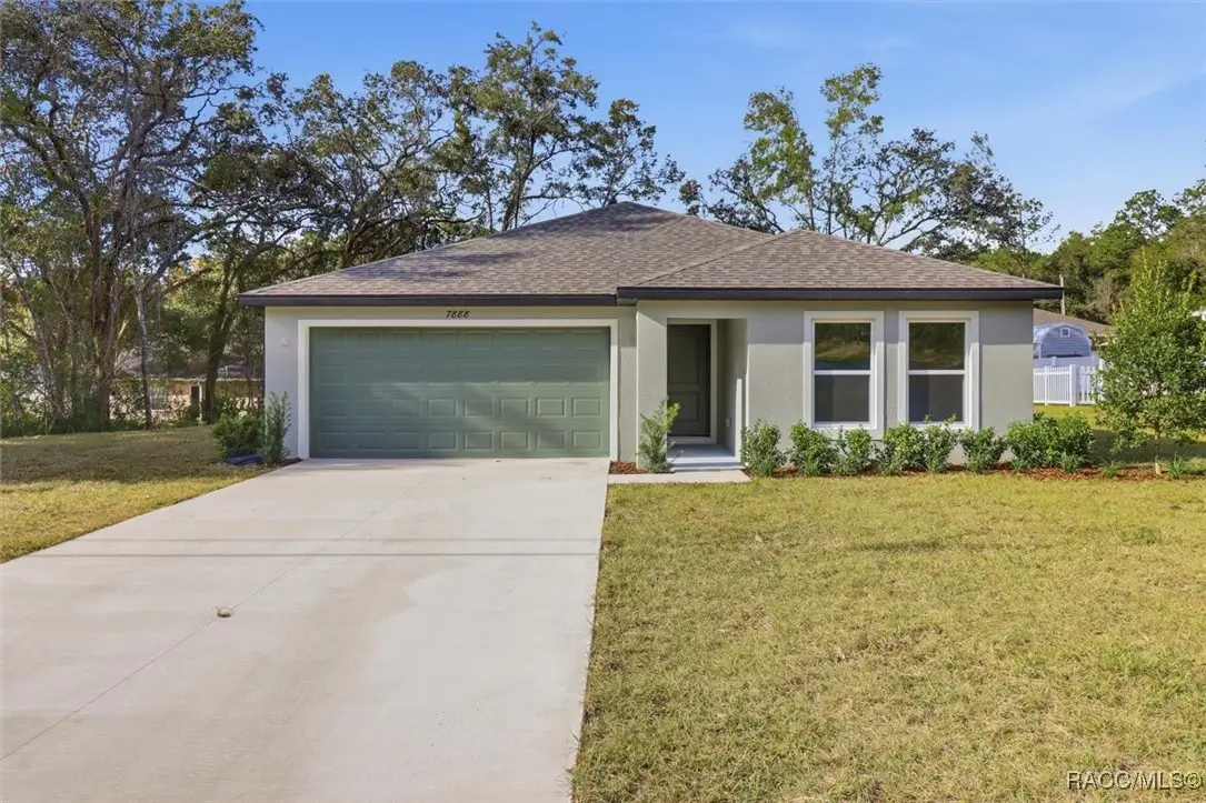 7888 N Pitcairn Way, Citrus Springs, FL 34434 - Image #1
