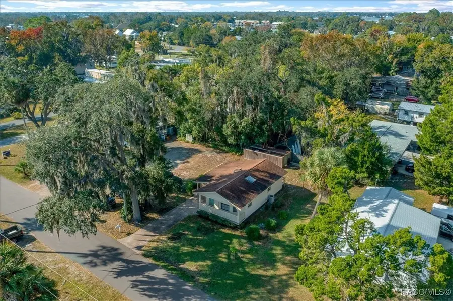 222 NE 4th Avenue, Crystal River, FL 34429 - Image #3