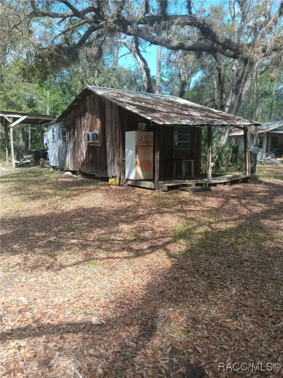 3250 SE Robinson Road, Inglis, FL 34449 - Image #2