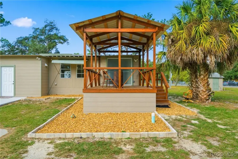 979 N Dunkenfield Avenue, Crystal River, FL 34429 - Image #3