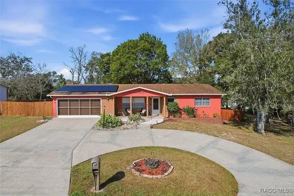 214 S Monroe Street, Beverly Hills, FL 34465