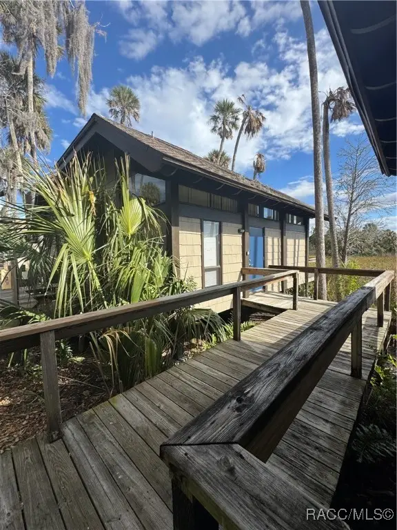 2649 N Seabreeze Point S, Crystal River, FL 34429 - Image #2