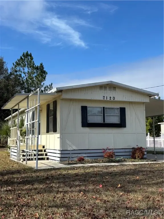 7120 S Sesame Street Terrace, Homosassa, FL 34446 - Image #1