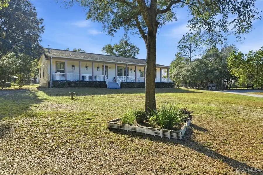 7724 W Sunmar Sample Lane, Dunnellon, FL 34433 - Image #2