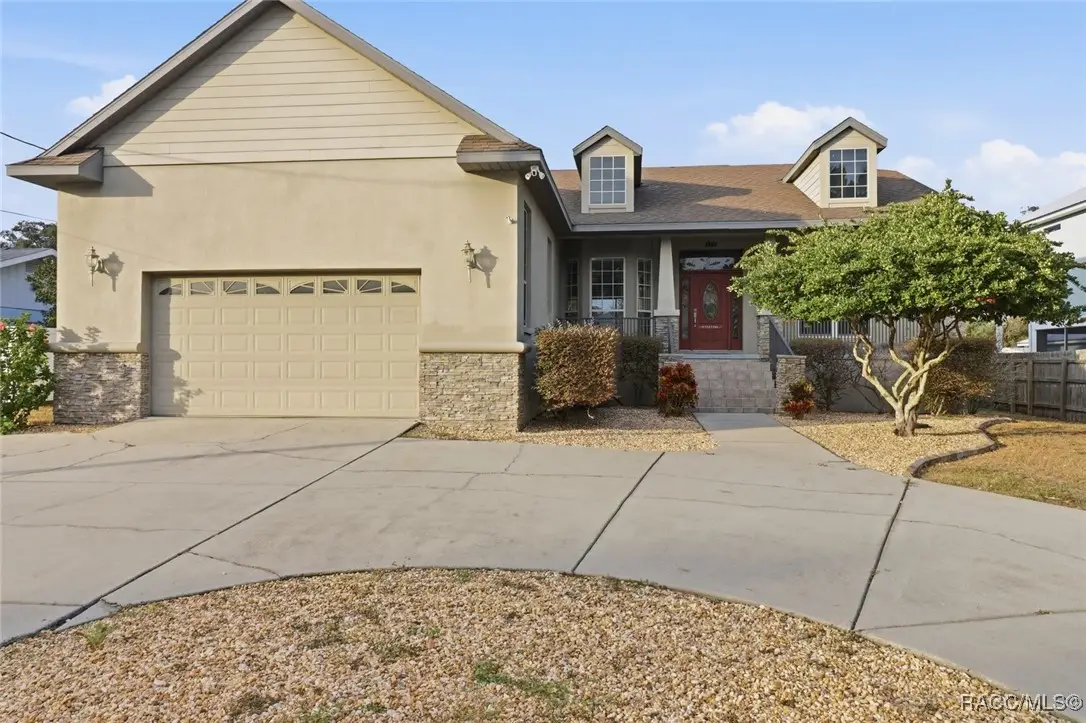 1841 NW 17th Street, Crystal River, FL 34428 - Image #1