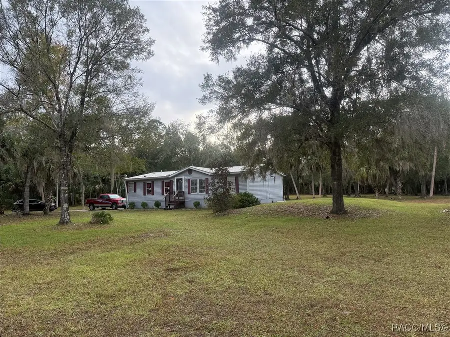 204 Vicki Street, Inglis, FL 34449 - Image #2
