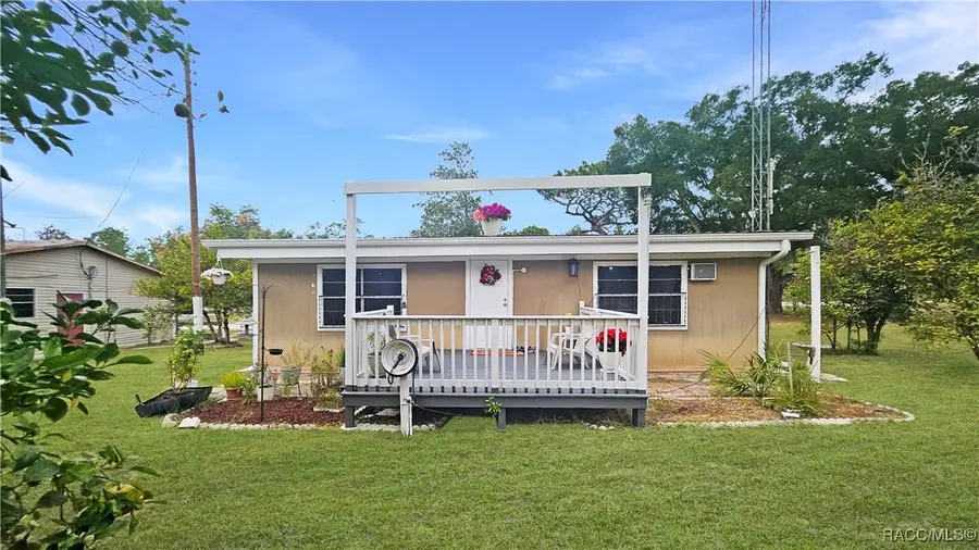 11455 SE Highway 464c, Ocklawaha, FL 32179 - #3