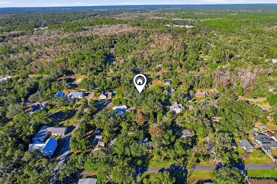 329 NE 10th Street, Crystal River, FL 34428 - Image #2